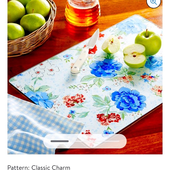 The Pioneer Woman Other - NWT - PioneerWoman Classic Charm glass cutting board